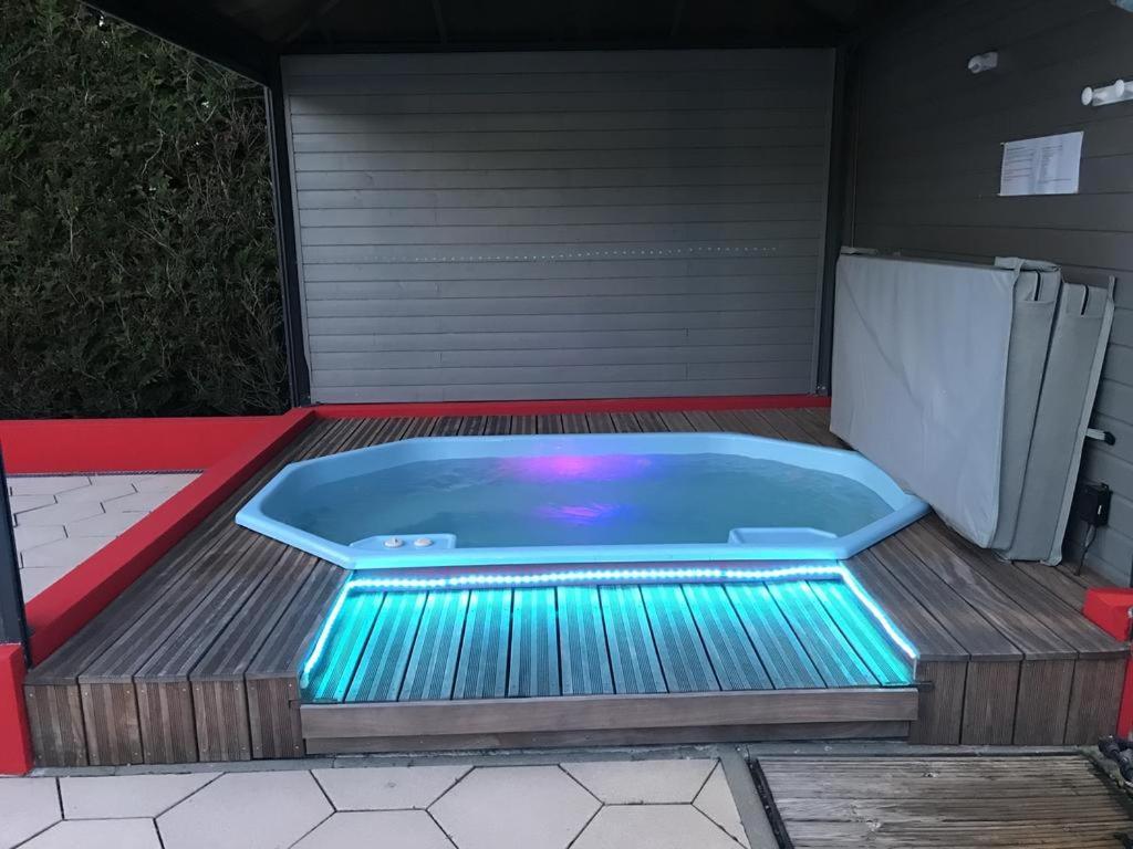 Residence Les Alizes "Sauna Jacuzzi Piscine En Plein Centre Ville" La Roche-sur-Yon Exteriör bild